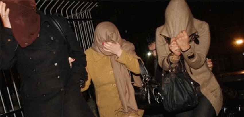 إيقاف عاهرات