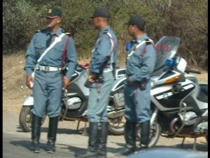 فضيحة تهز جهاز الدرك بطلها دركي وضحيتها ابنة كولونيل ماجور وعقوبات فورية وصارمة منتظرة 7 hqdefault 2