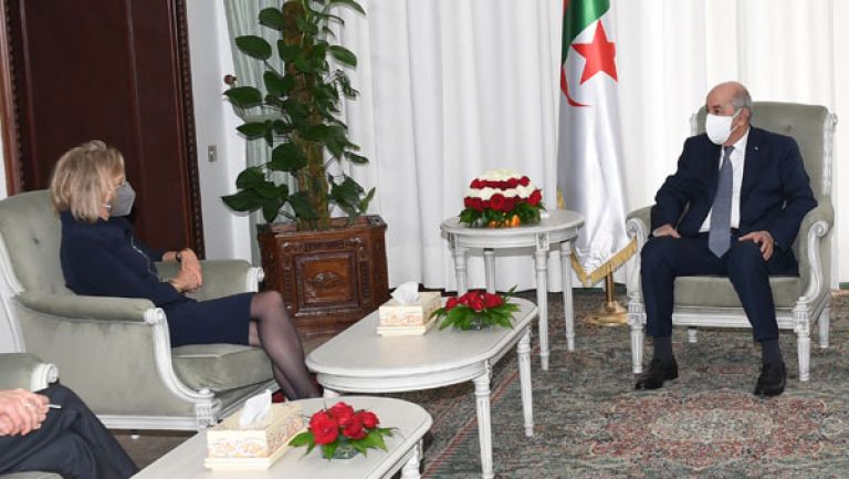 سفيرة