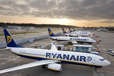 Ryanair 116943572