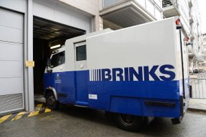 1283877 fourgon de la brinks illustration