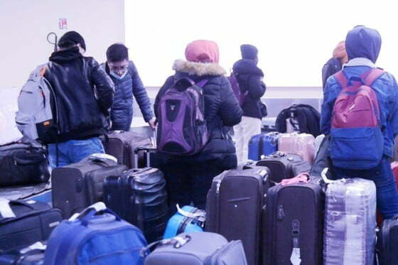 arrivee d un avion transportant des etudiants marocains en Ukraine1