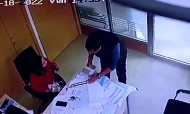 received 677018220209748 780x470 1