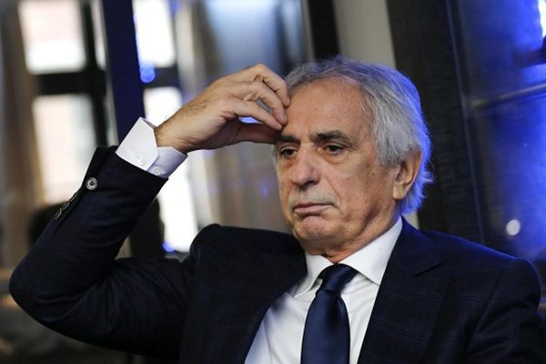 مدرب أسود الأطلس يستنجد بالجامعة الملكية لكرة القدم