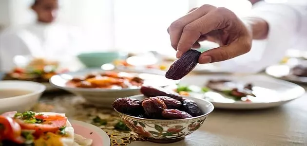 8 أشياء لا يجب القيام بها بعد الإفطار مباشرة