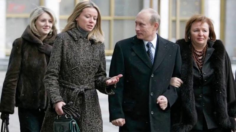 العقوبات الأمريكية تطال بنات الرئيس الروسي فلاديمير بوتين