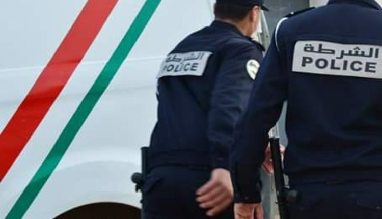 جريمة خطيرة بالمحمدية.. شخص يقتل موظفة شابة ويعتدي على والدها وأخيها