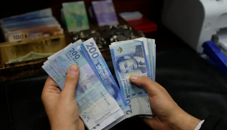 شاب من وجدة يتفاجئ بضخ 13 مليار في رصيد البنكي (صورة)