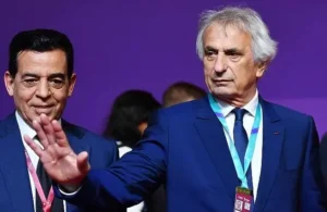 قيقة إقالة وحيد خاليلوزيتش من منصبه