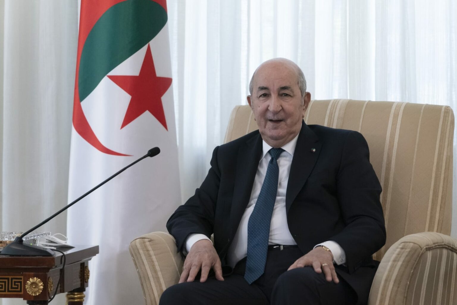 الرئيس الجزائري يختار هذا الرئيس العربي "الوحيد" لحضور افتتاح ألعاب البحر الأبيض المتوسط