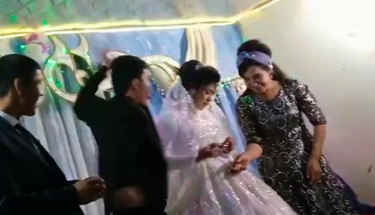 بالفيديو وصور.. عريس يضرب عروسته ليلة الزفاف والشرطة تتدخل