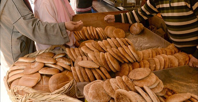 حيلة خطيرة لتضخيم حجم الخبز تهدد على صحة المغاربة