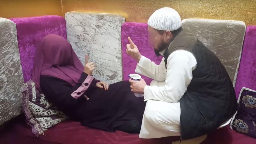 راقي أكادير أوهم طالبة بضرورة علاجها بالنكاح فقط