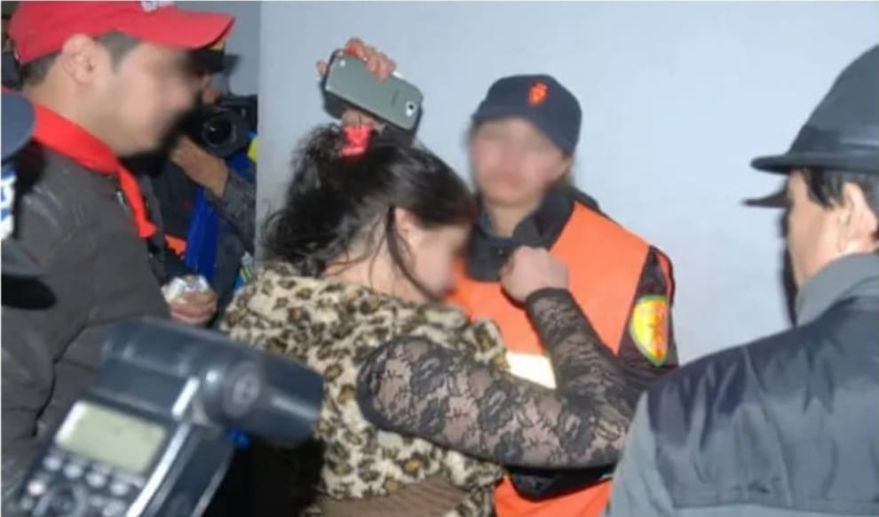 سقوط نادلة متزوجة في المحضور مع عشيقها والاعتقال كان فوريا