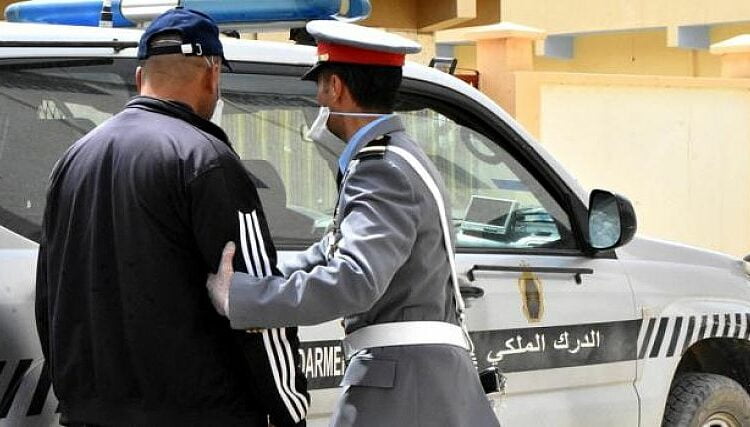 شاب يدعي أنه دركي قبل أن يسقط في أيدي الأمن بانزكان