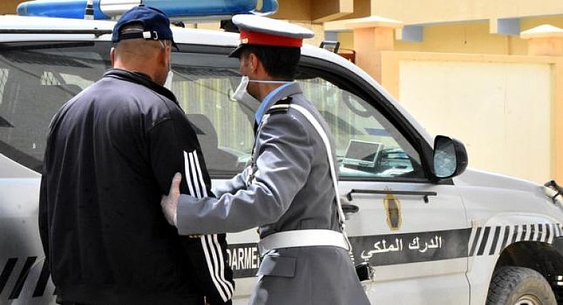 شاب يدعي أنه دركي قبل أن يسقط في أيدي الأمن بانزكان