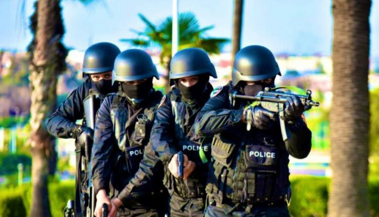 طنجة.. فرقة مكافحة العصابات تستخدم أسلحتها لمواجهة جانح مندفع