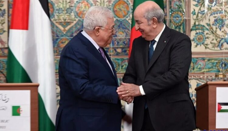 الرئيس الفلسطيني يتسبب في غضب كبير بالجزائر بسبب "جملة واحدة"