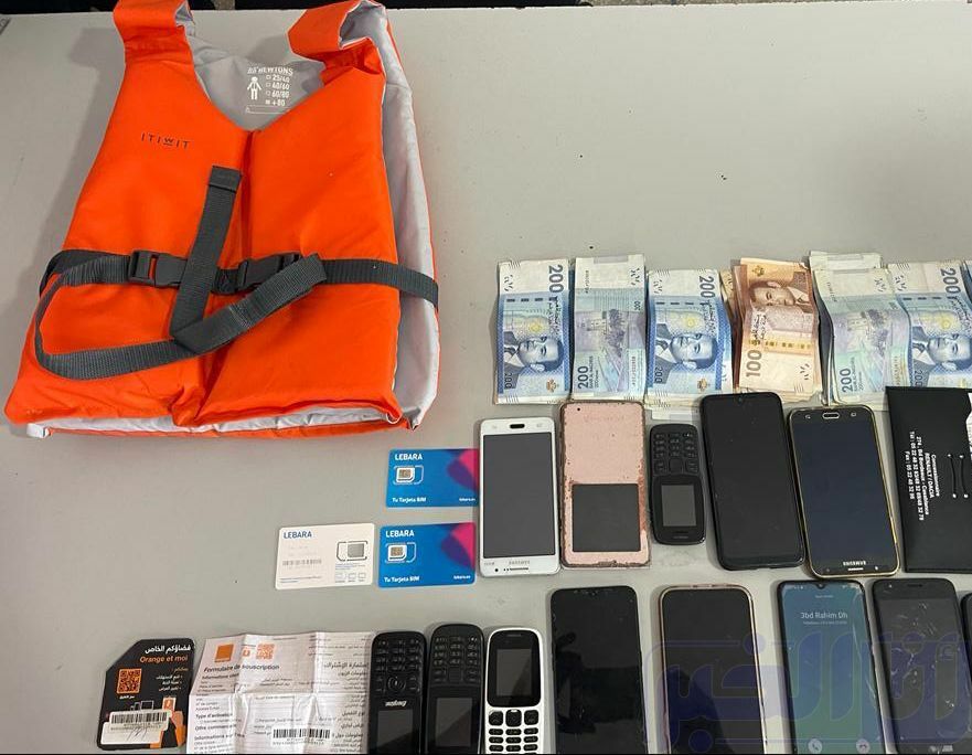 العرائش.. توقيف عصابة بسبب الهجرة غير المشروعة والاتجار بالبشر في يد الأمن