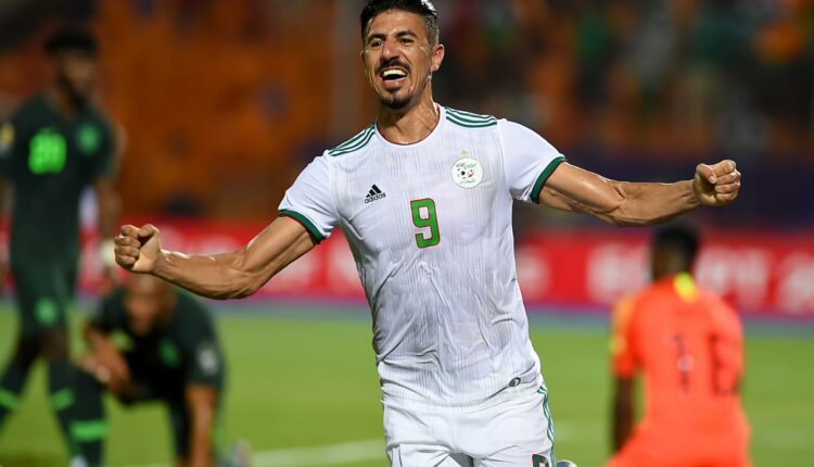اللاعب الجزائري بغداد بونجاح لم يستفيق من صدمة الإقصاء من كأس العالم