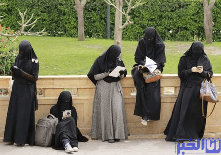 دكتور مصري الحجاب سيكون له نفس مصير النقاب مستقبلا