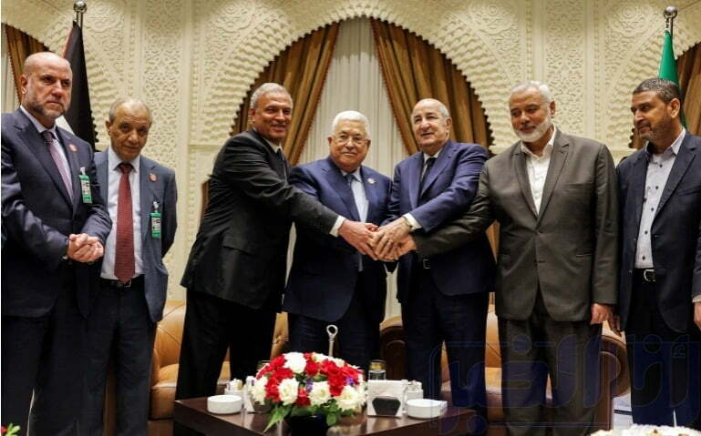 فضيحة وراء صورة جمعت الرئيس الجزائري والرئيس الفلسطيني وحركة حماس