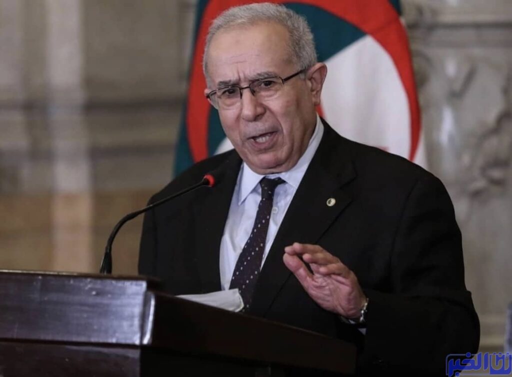 وزير خارجية الجزائر رمطان لعمامرة يطير إلى سوريا على عجل