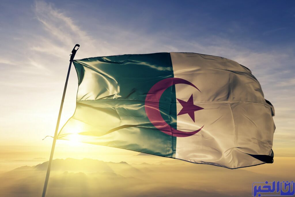 الجزائر الحكم بالسجن النافذ على وزيرين سابقين بتهم الفساد