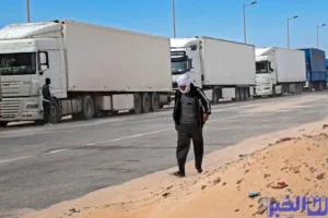 الشاحنات المغربية العالقة ببوركينافاسو تعبر نحو مالي