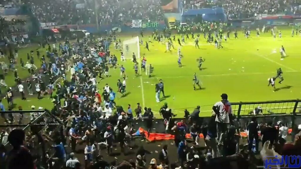 إندونيسيا.. 174 قتيلا جراء أعمال عنف خلال مباراة كرة قدم