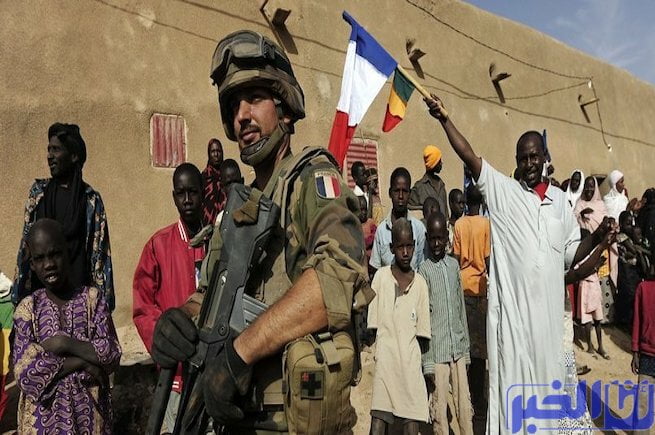 بالفيديو.. تلاسن لفظي بين وزير الخارجية المالي والفرنسي