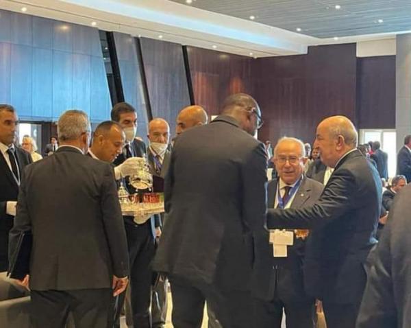 الشاي المغربي بين يدي عبد المجيد تبون ووزير خارجيته