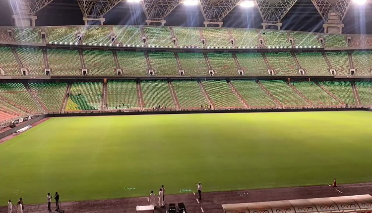 قطر تمنع التبغ و التدخين في الملاعب الرياضية