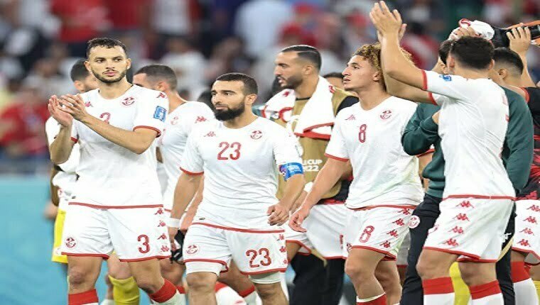لاعب تونسي يعتزل
