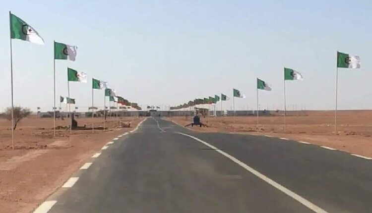 الطريق البرّي بين موريتانيا والجزائر