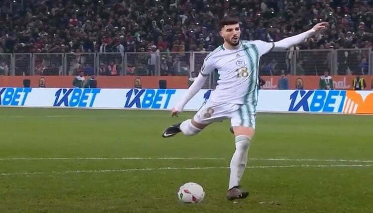 ضربة جزاء لاعب المنتخب الجزائري