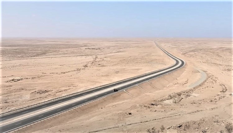 الطريق بين تيزنيت والداخلة