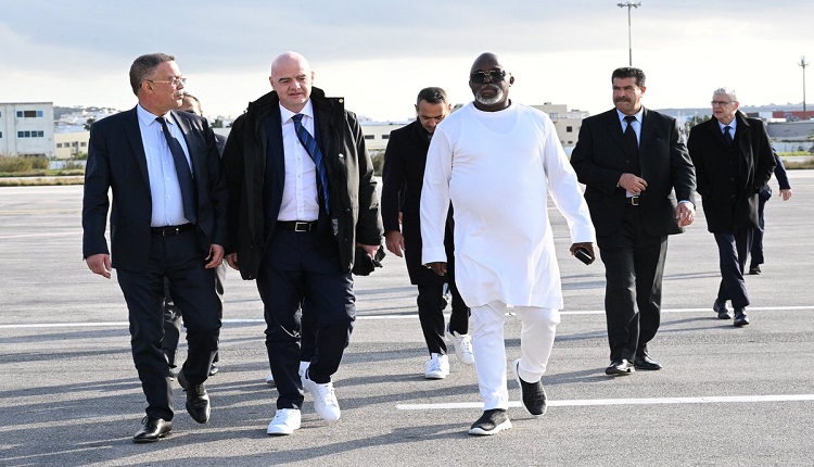 فيفيا ورئيس الجامعة لقجع