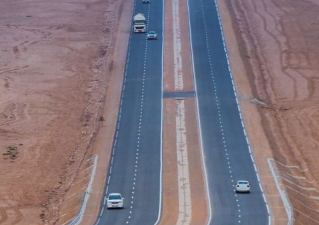 طريق تزنيت-الداخلة