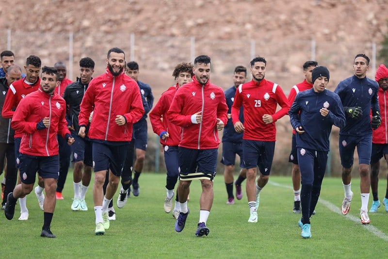 لجنة من كاف تختار لاعبِيْن بارزين من الوداد