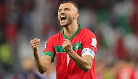 السد القطري يحسم صفقة ضم الدولي المغربي رومان سايس