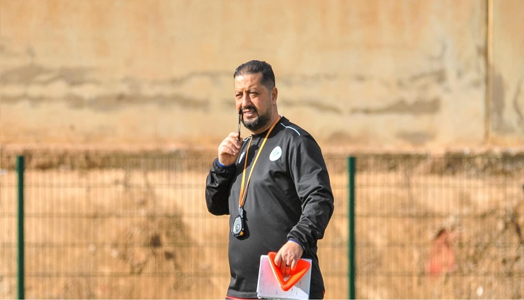 مولودية وجدة ينفصل عن المدرب عمر نجحي بالتراضي