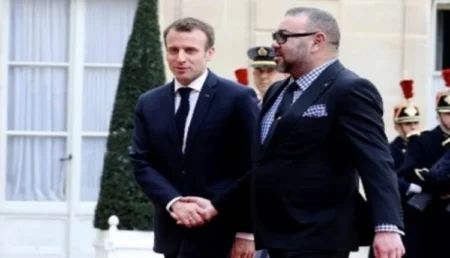 إلغاء لقاء غير رسمي بين الملك محمد السادس والرئيس الفرنسي والكشف عن السبب