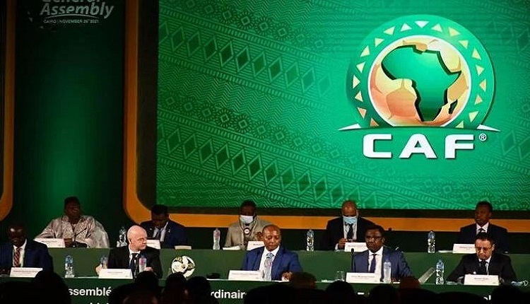 الكاف يعلن عن تنظيمه لاجتماع الخميس المقبل