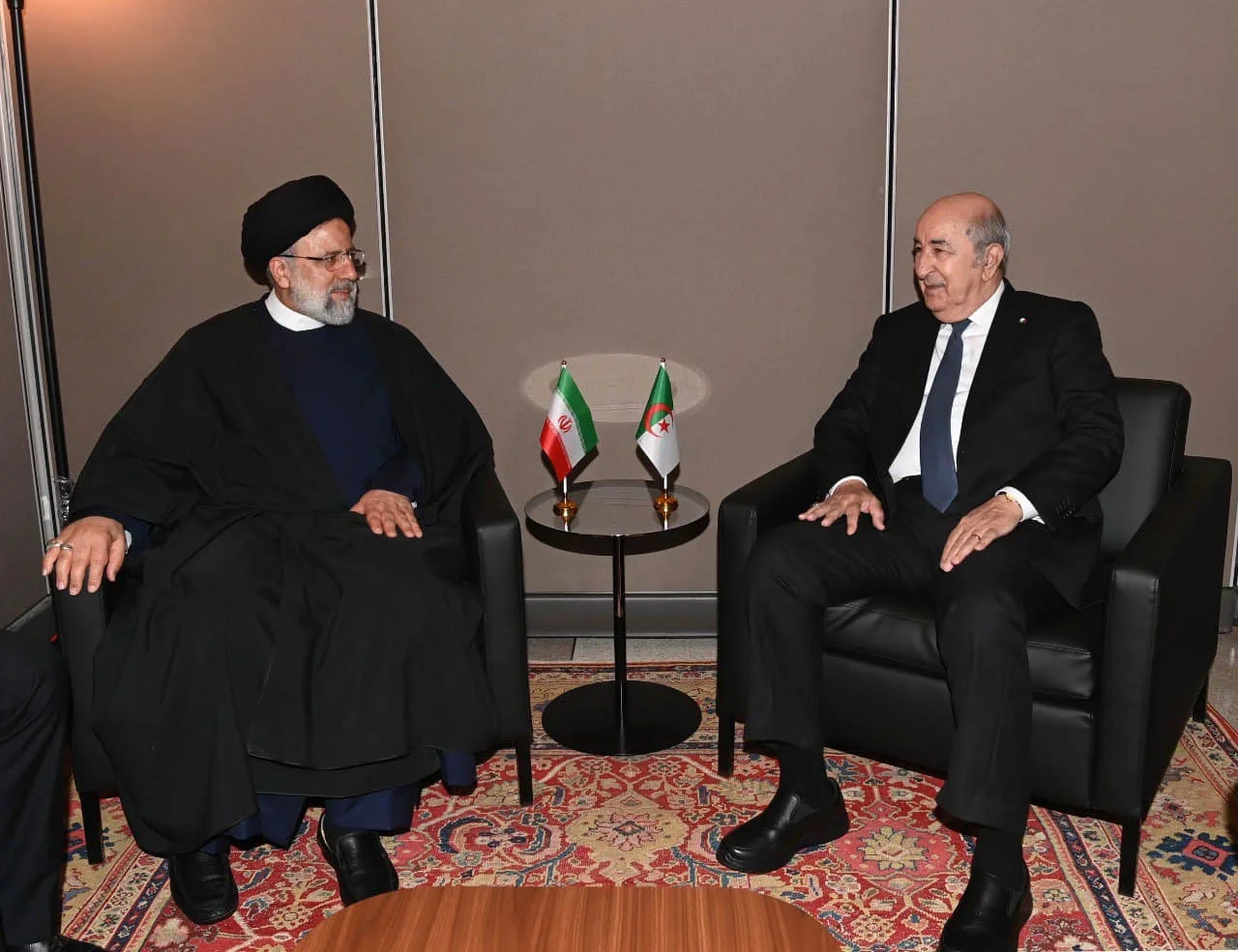 عبد المجيد تبون والرئيس الإيراني