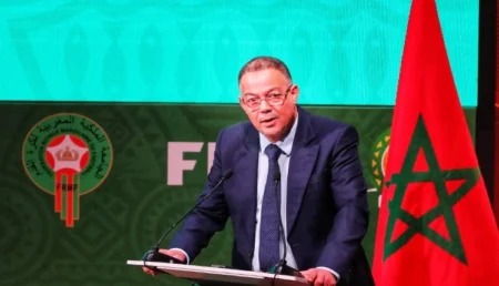 فوزي لقجع يتعهد بتنظيم بطولة آمنة ومريحة