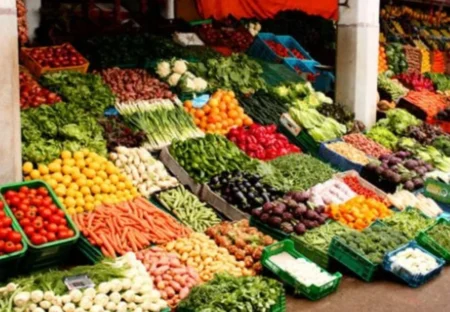 ارتفاع أثمنة الحوامض والطماطم وعدد من الخضروات يؤرق بال المغاربة