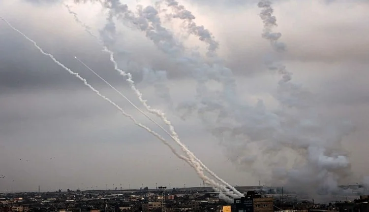 عاد على عجل إلى غزة.. مسؤول فلسطيني يقطع زيارته للمغرب