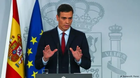 إسبانيا.. بيدرو سانشيز يكشف عن تشكيلة حكومته الجديدة