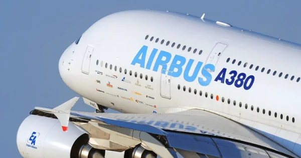إيرباص ترفع هدف إنتاج A350 وتسجل أرباحًا قوية